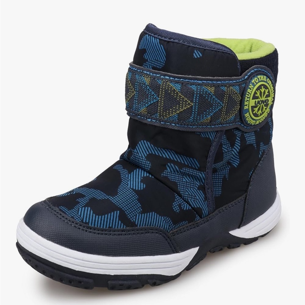 New Kids Blue and Green Winter Boots size 2.5 boys